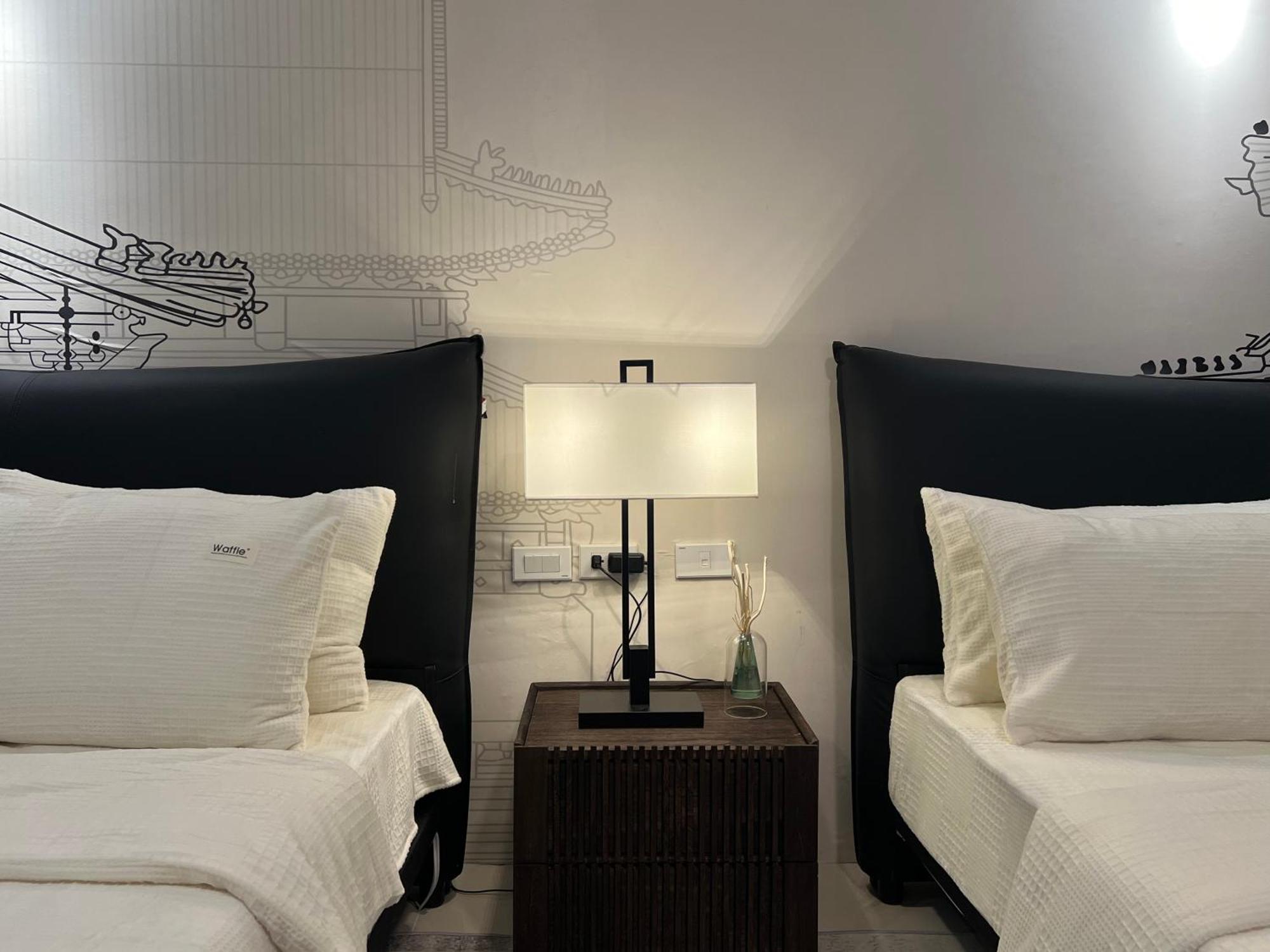 Luxurious European Style Penthouse Modern Apart Ment Cross City Of Dreams Okada Solaire Moa Airport 마닐라 외부 사진
